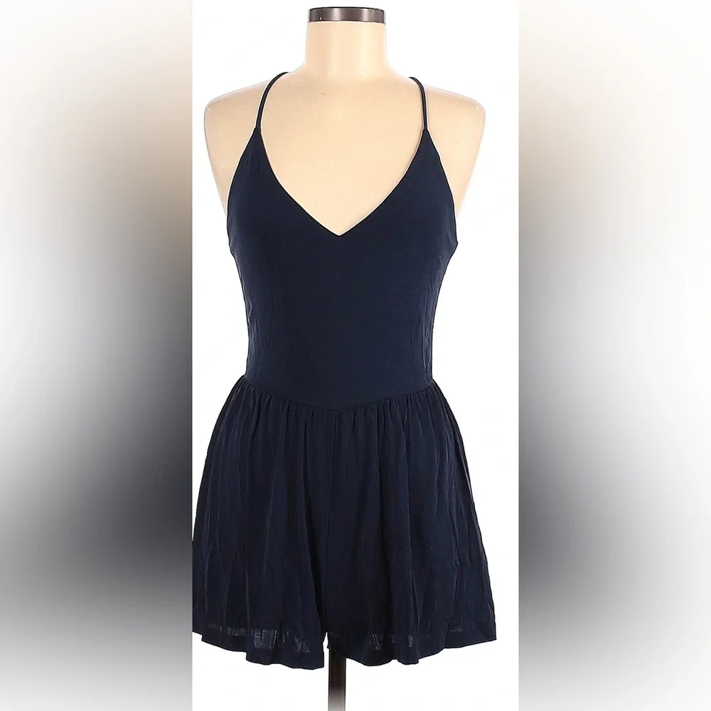 Navy romper - Picture 1 of 2
